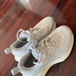 ASICS Size 5
