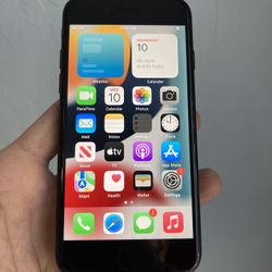 iPhone 7. Like New And Unlocked!