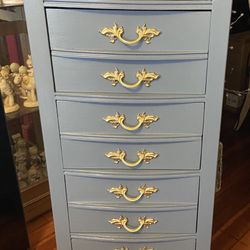 French Provincial Lingerie Chest $250…… Can Deliver 