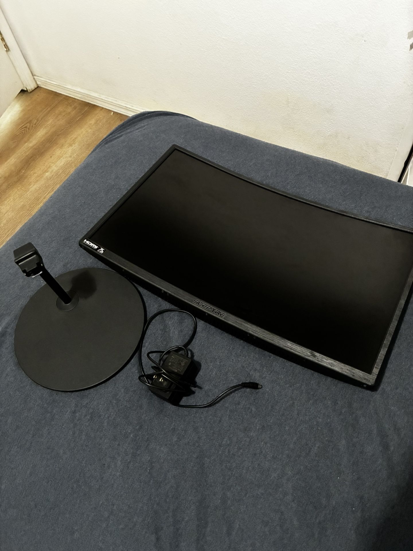 Curve Gaming Monitor