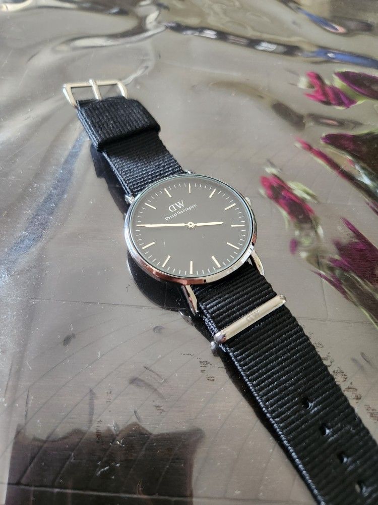 Daniel Wellington 40mm Watch