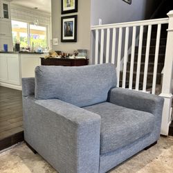 Oversized Chair 