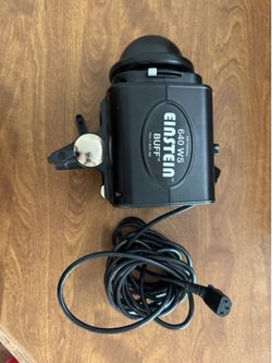 Paul C. Buff Einstein E640 / 640WS studio flash strobe.