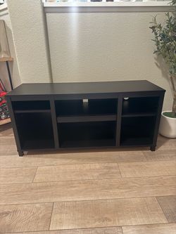 TV Stand Infotainment