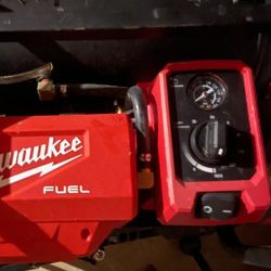 Milwaukee Fuel Air Compressor 