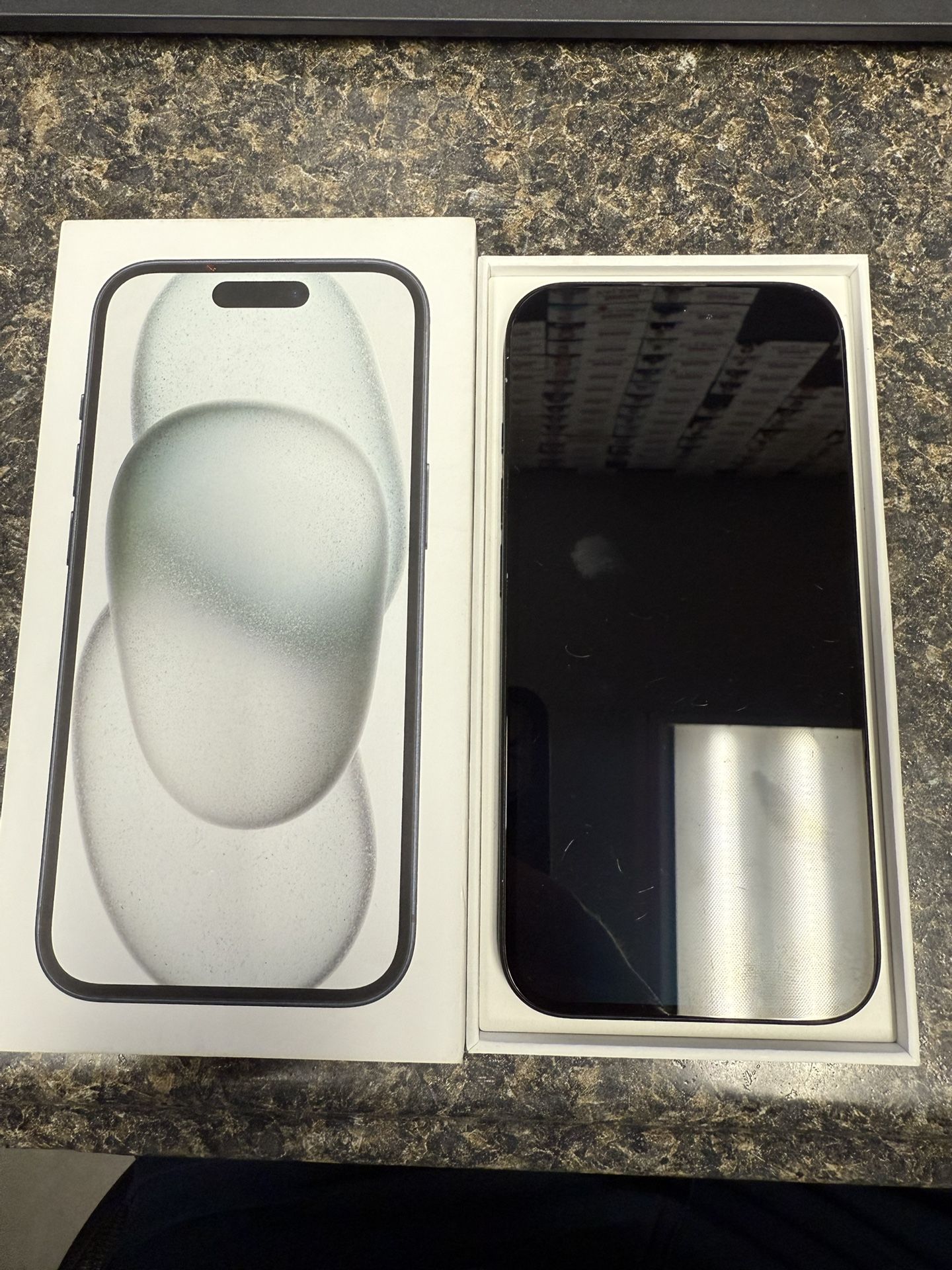 iPhone 15 Black AT&T