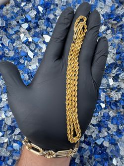 14K rope chain solid gold 32.3 grams !