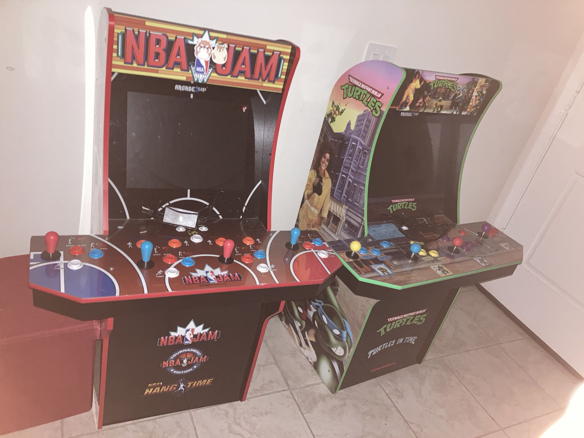 Arcade Arcade1Up NBA JAM Home Arcade Machine, 3 Games in 1, 4 Foot Cabinet with Riser $679.99