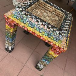 Bottle cap Side Table