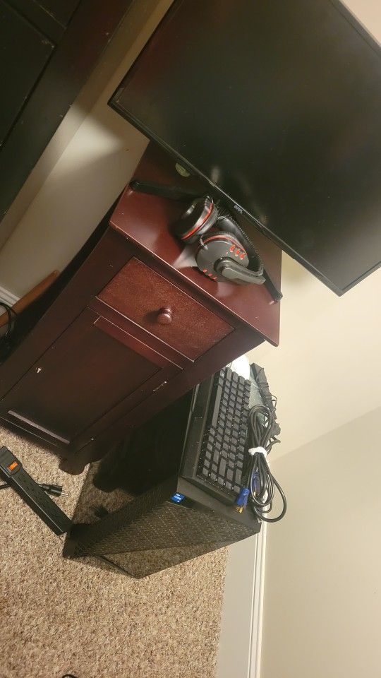 Gaming PC  & Monitor 