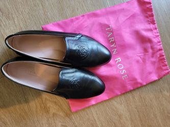 Taryn Rose Black Leather Flatform Loafers Size 8.5B