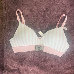 Victoria’s Secret Link Bra Size 32B Brand New