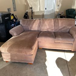 Sectional Couch (WE DELIVER)