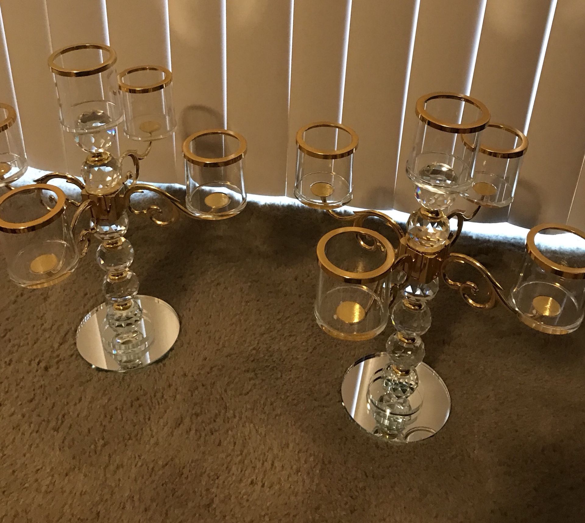 Set of 2 crystal glass mirror gold trimmed stunning centerpiece check out my other items on this page message me if you interested gaithersburg md 20