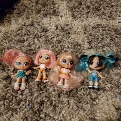 lot of 4 small dolls for kids