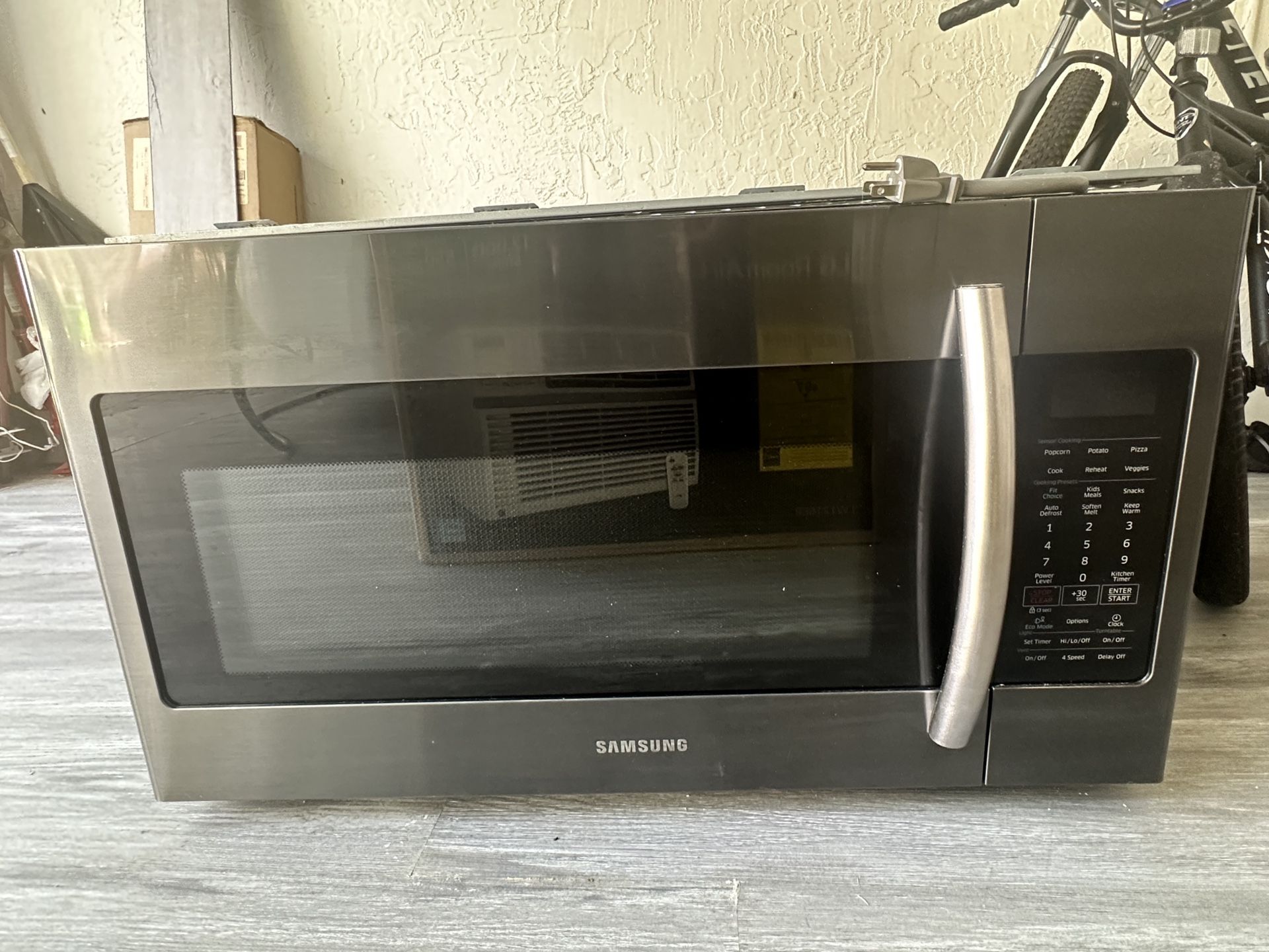 Samsung black stainless steel microwave