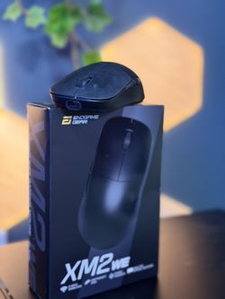 Xm2WE custom gaming mouse