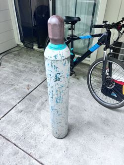 Nitrous Compressed Gas For Food, Weddings, Etc
