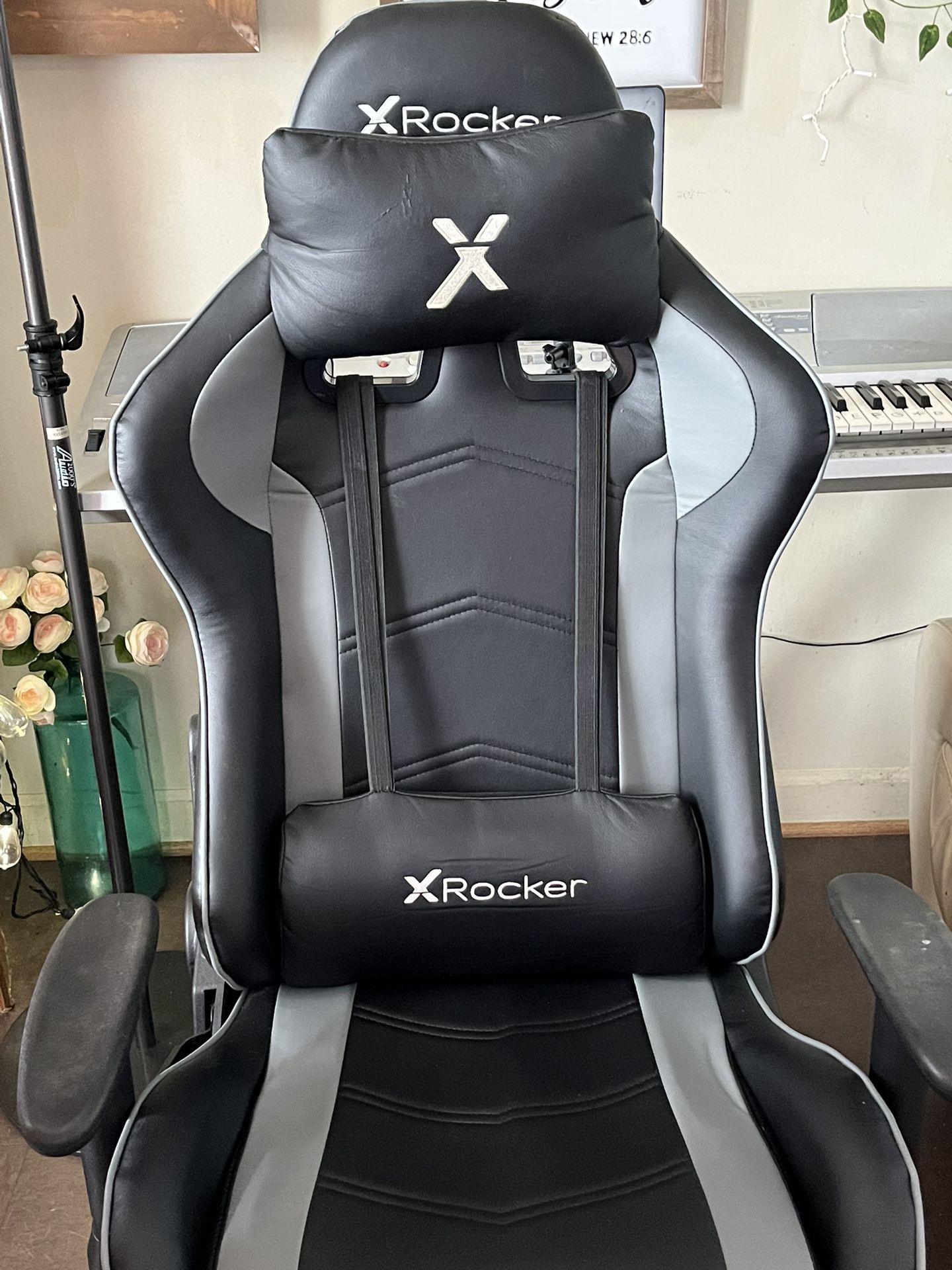 Black Gaming Chair