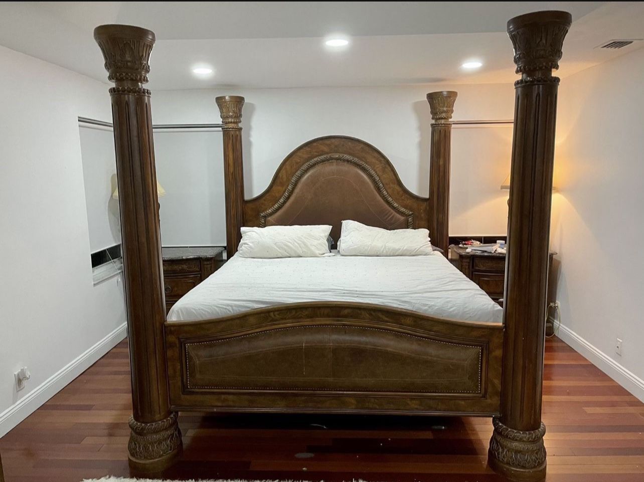 Bedroom Set (Wood / Leather / Marble)