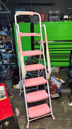 Step ladder