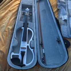 4/4 White Electric Violin