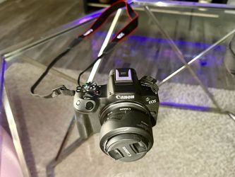 Canon EOS R50 + Sigma 30mm f/1.4 + DJI RS3 Mini + 2 Lentes