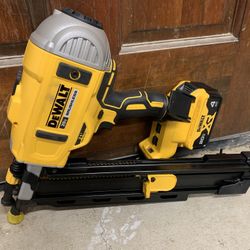 DEWALT 20V MAX XR Lithium-Ion Cordless Brushless 2-Speed 21° Plastic Collated Framing Nailer with 4.0Ah Battery 