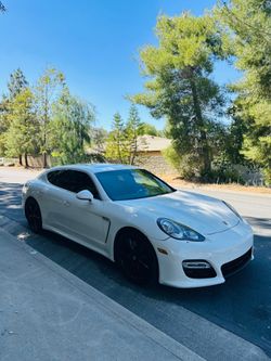 2012 Porsche Panamera