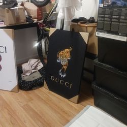 Gucci Picture Prints