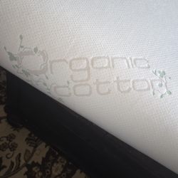 2" Thick Bamboo Memory Foam Topper With Zippered Cover