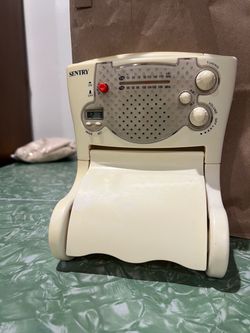 Vintage toilet paper dispenser holder radio AM FM kitsch gag gift