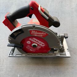 Milwaukee M18 FUEL 7-1/4” Circular Saw (Bare Tool w/ Diablo Blade)