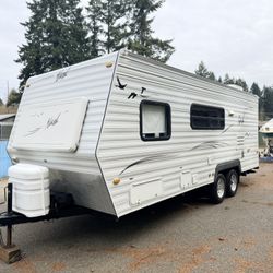 2005 Nash 22FT double axle travel trailer