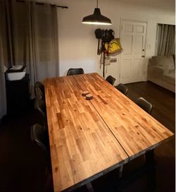 Acacia Wood Dining Table