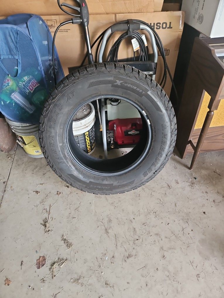 18" Truck Tire