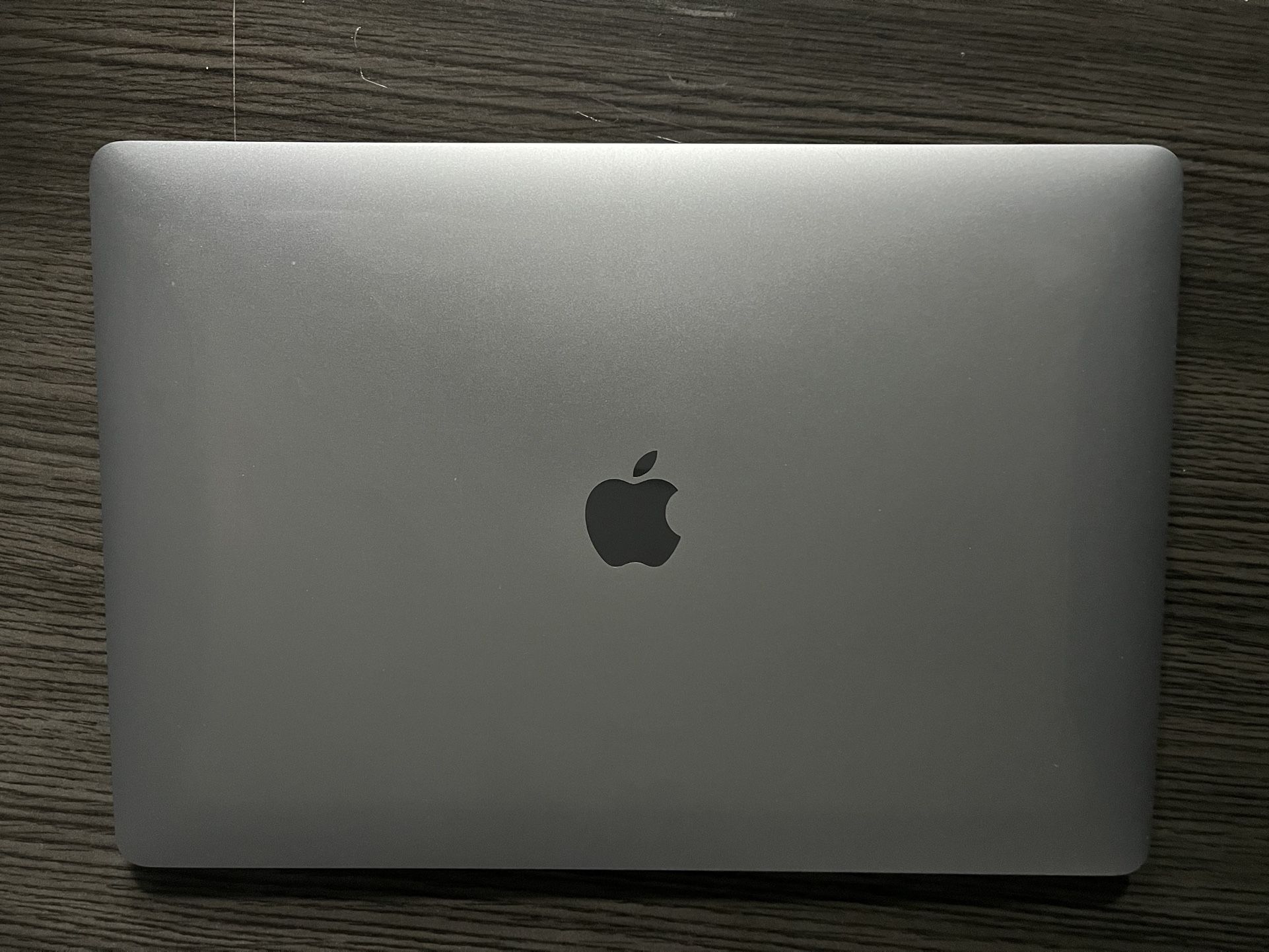 15” MacBook Pro 2019 - Used