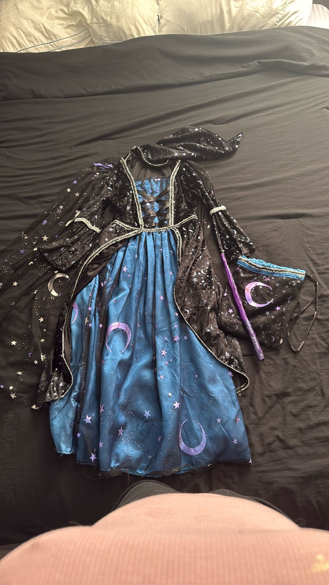 Kids Midnight Sorceress Size Medium