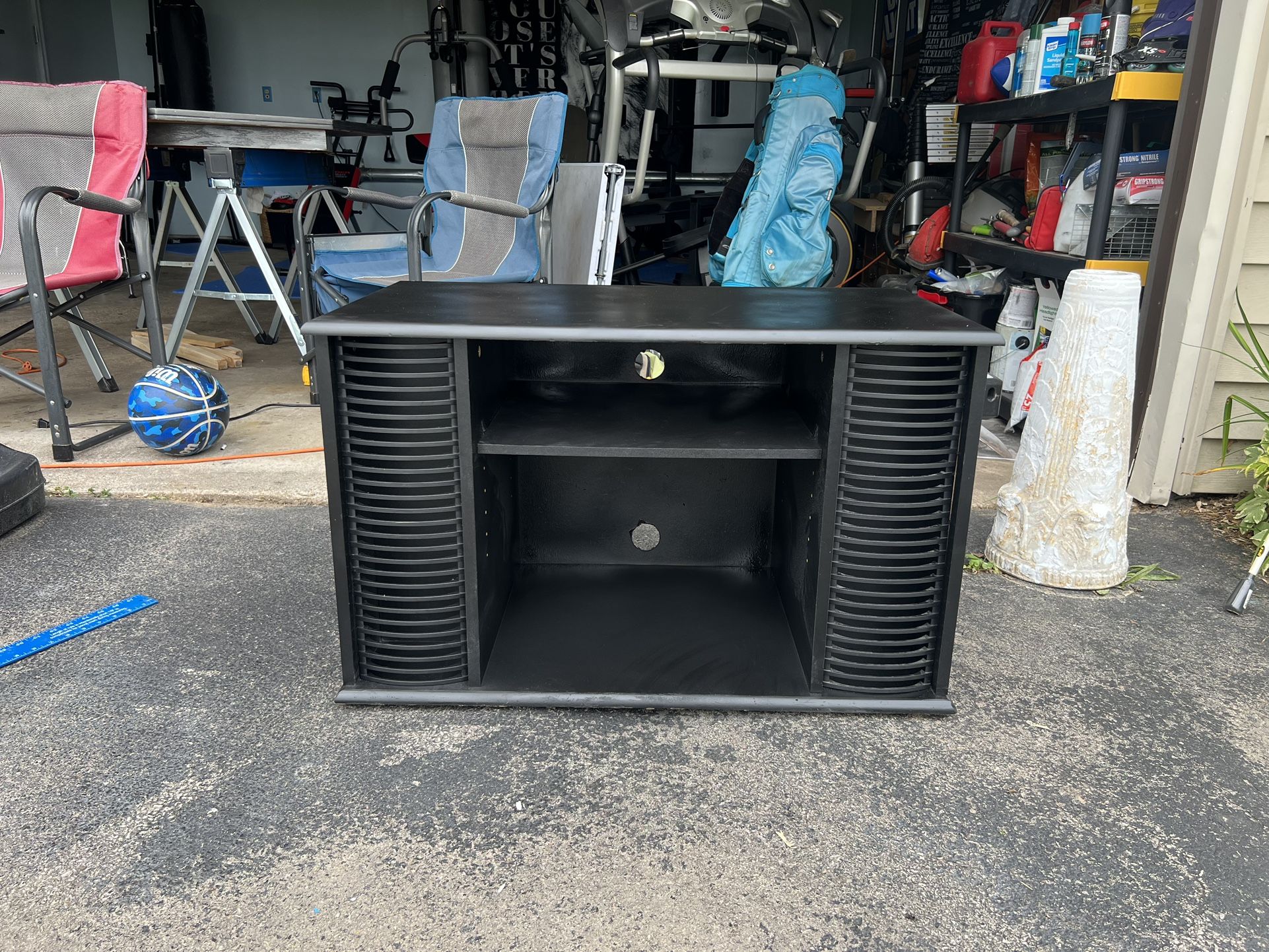 Black tV Stand