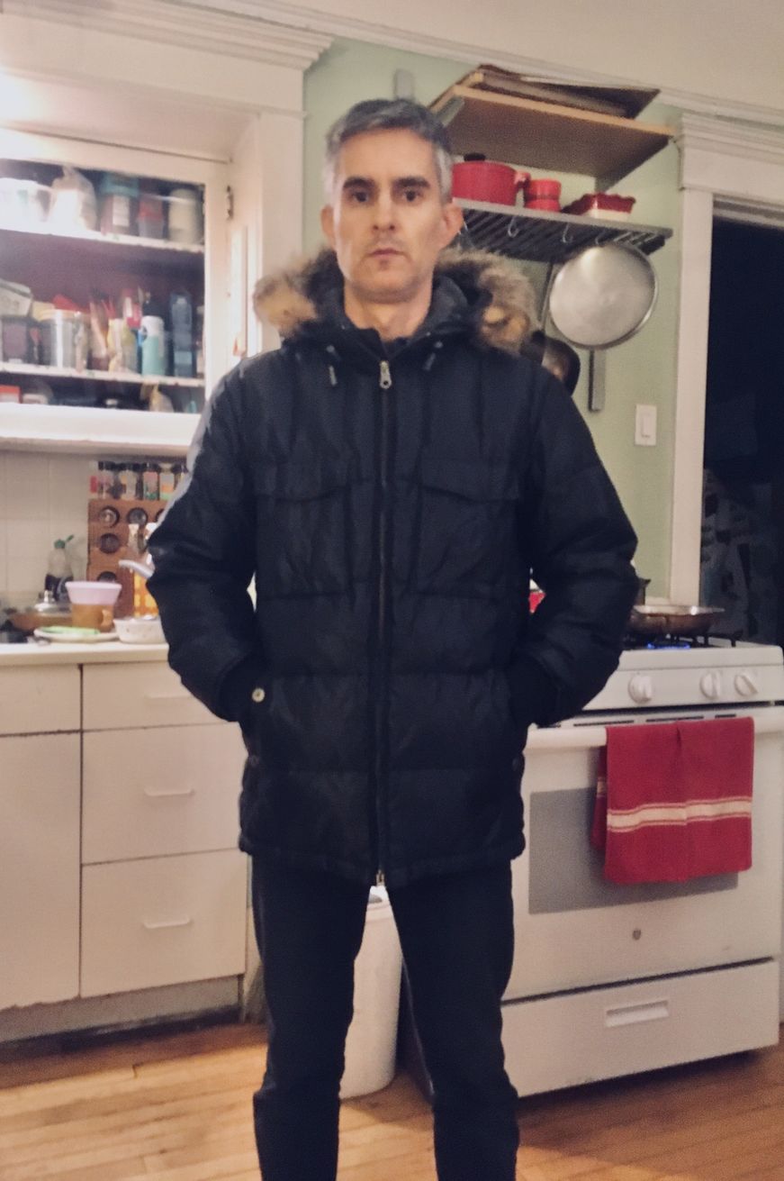 Genuine GAP Black Hooded Faux Fur Trim Parka Mens Small