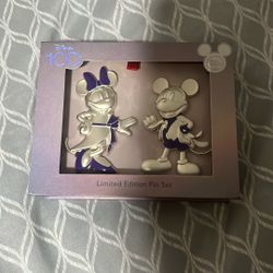 D23 Disney pin Mickey And Minnie Limited 500