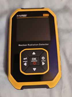 FNIRSI GC-01 Nuclear Radiation Detector