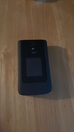 TCL Flip phone