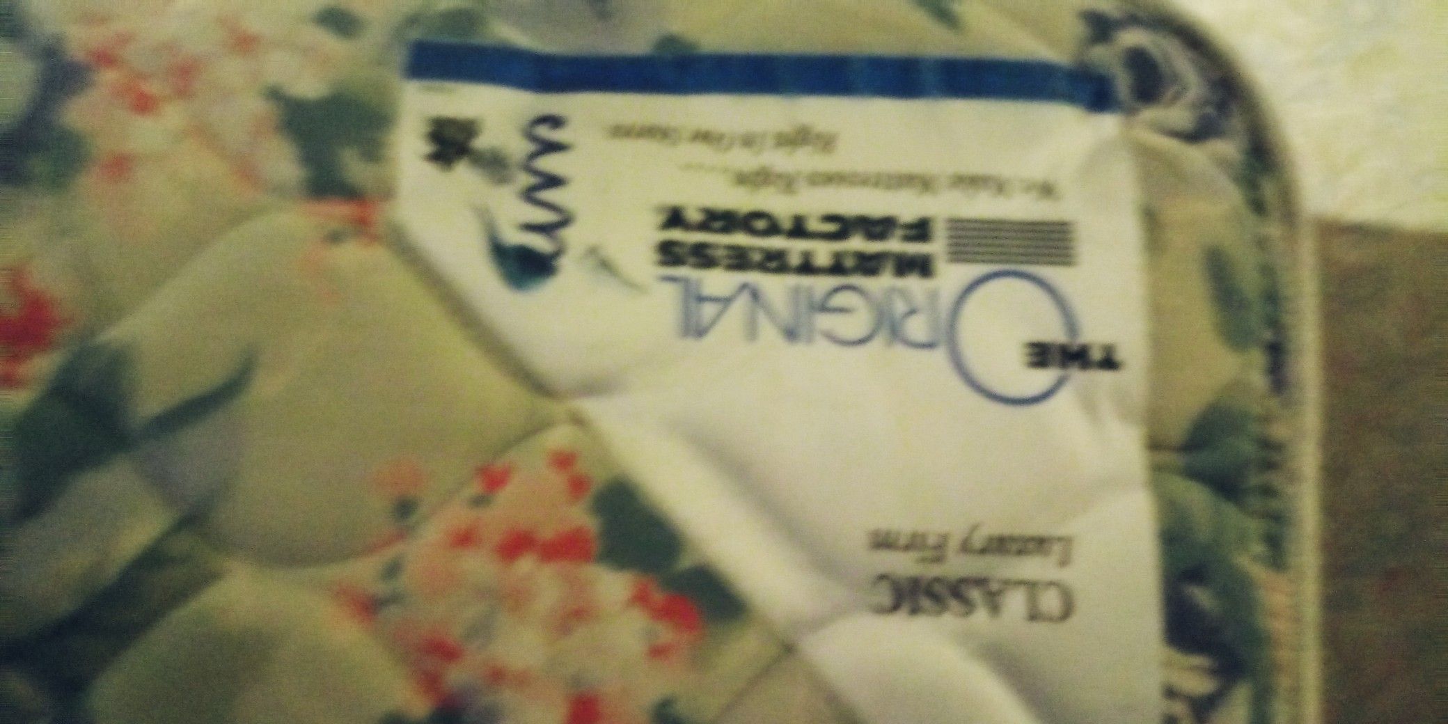 Twin Set Must Go Matress and Boxspring