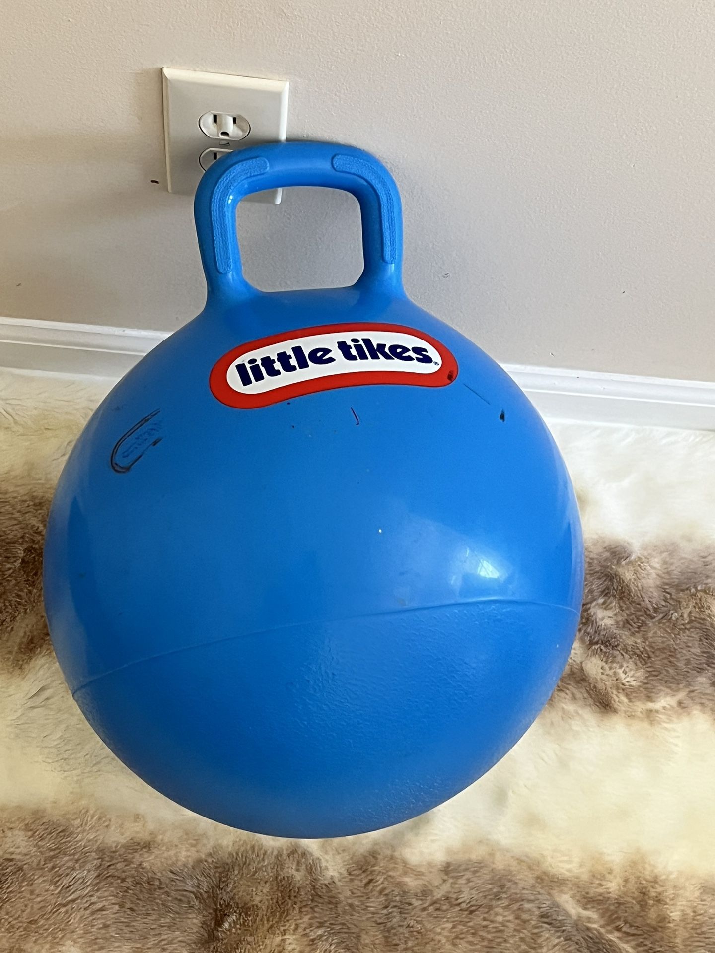 Little Tikes Bouncing Fun! Blue Hopper 
