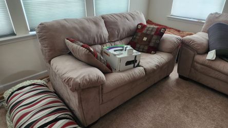 2 Piece Couch Set