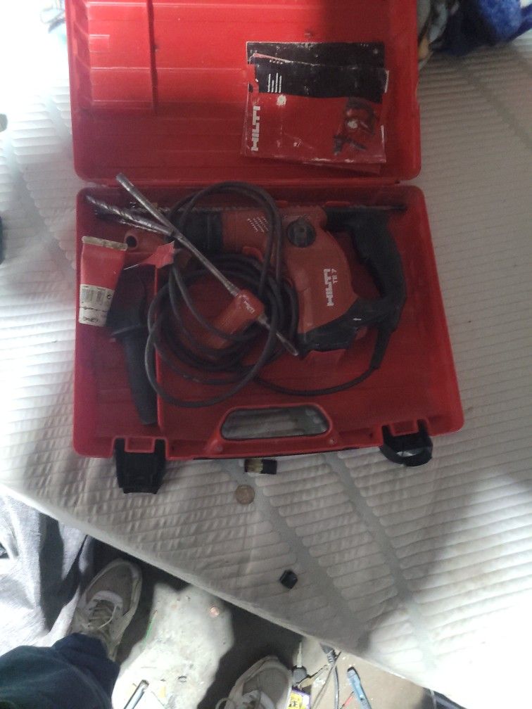 Hilti Te7 Roto Hammer Drill 180