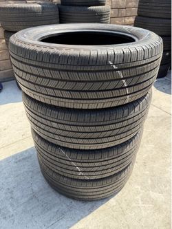 215 55 17 Bridgestone I sell this Seth of tires with 80% life the 4