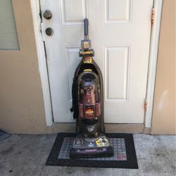 Bissell Carpet Cleaner 