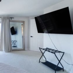 55' Amazon Fire TV : $350 -Mirror $150- Seats  $75